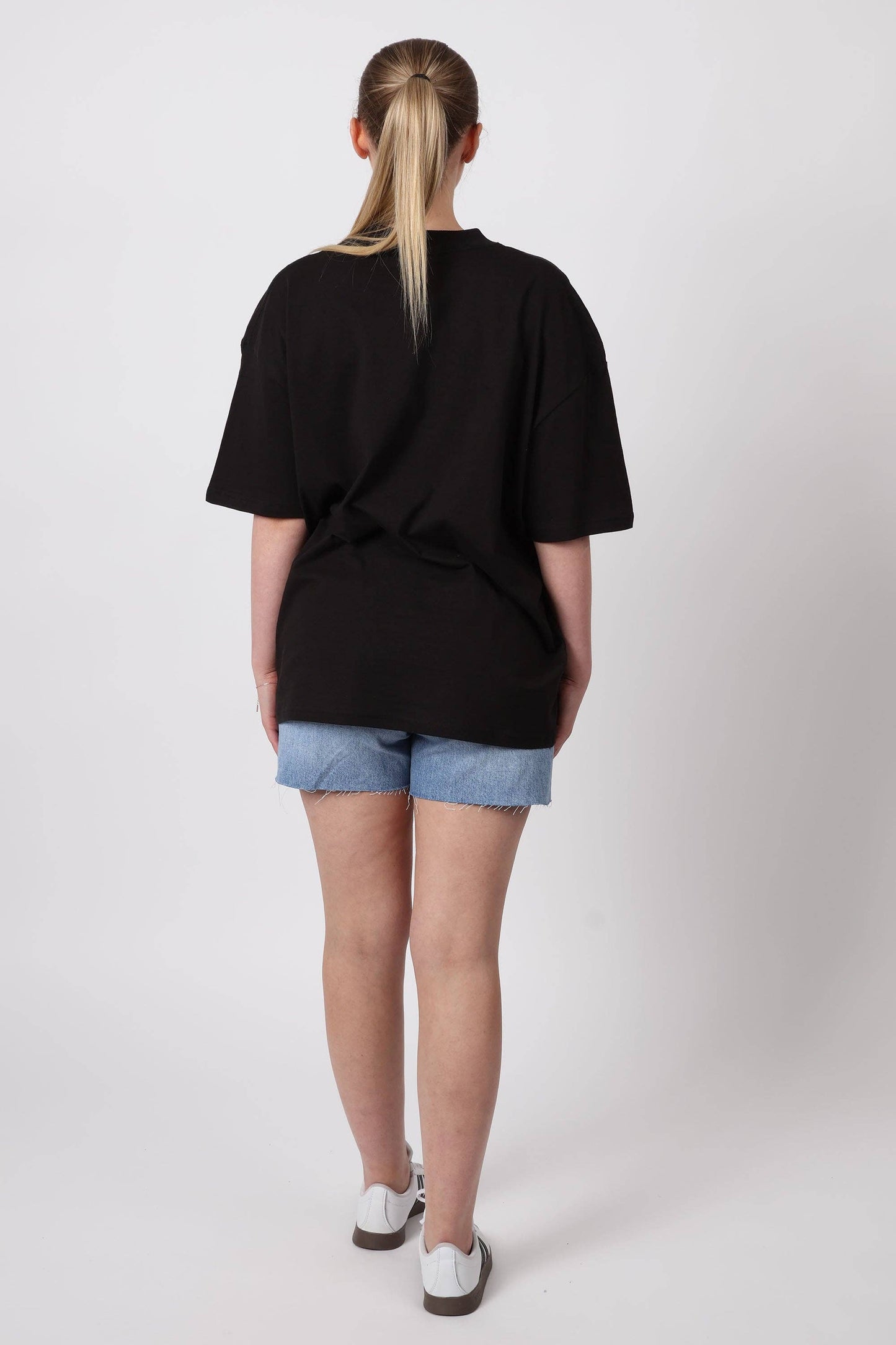 Oversized T-Shirt Labubu Daisy Squad Print